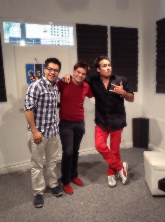 con cuates actores: Beto REYES y Manrique